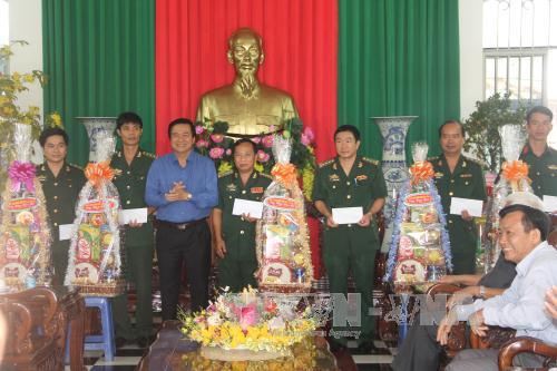 Chúc Tết các lực lượng bảo vệ tuyến biên giới